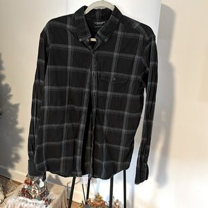 American Eagle Outfitters, L, slim fit men’s button down shirt